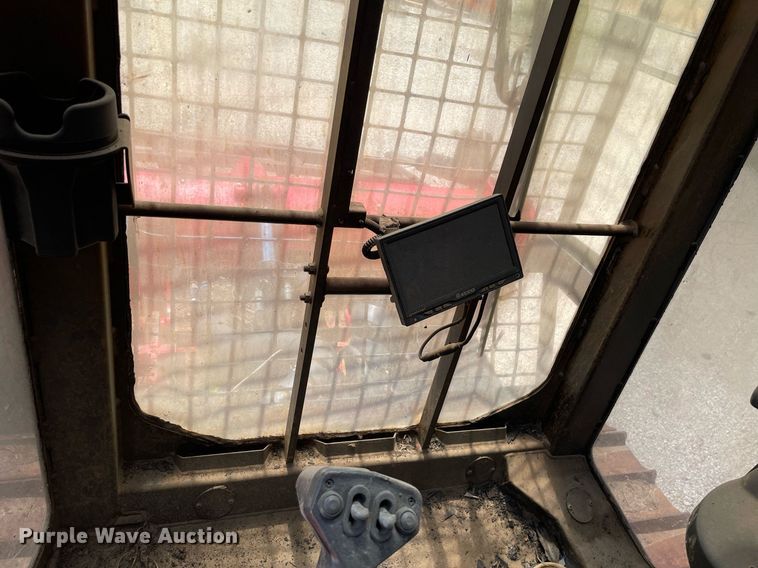 image for item DL3781 Fecon FTX200T5-24SST  mulcher