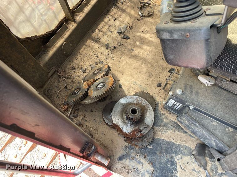 image for item DL3781 Fecon FTX200T5-24SST  mulcher