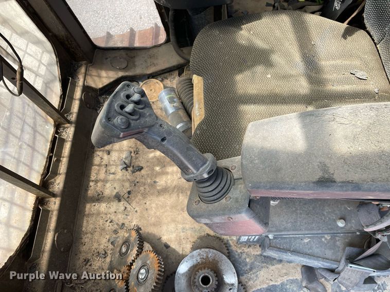 image for item DL3781 Fecon FTX200T5-24SST  mulcher