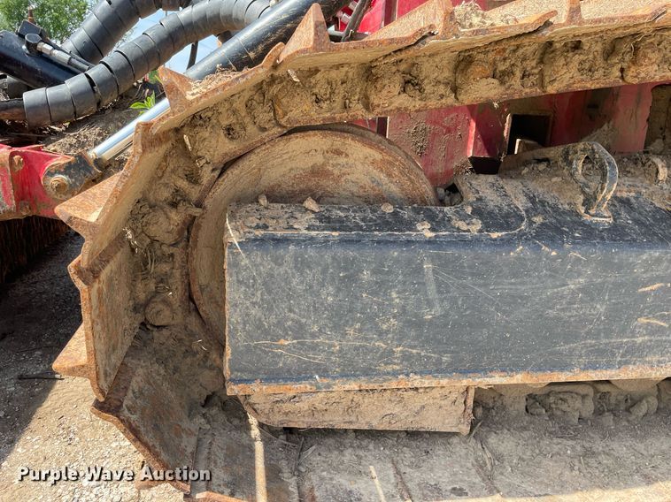 image for item DL3781 Fecon FTX200T5-24SST  mulcher