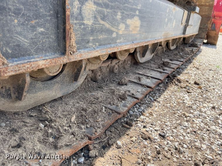 image for item DL3781 Fecon FTX200T5-24SST  mulcher