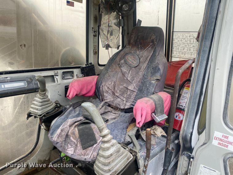 image for item DL7141 1998 Link-Belt 3400 Quantum  excavator