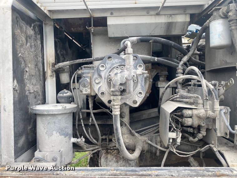 image for item DL7141 1998 Link-Belt 3400 Quantum  excavator