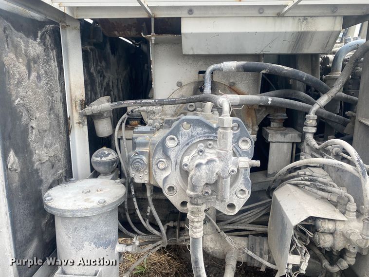 image for item DL7141 1998 Link-Belt 3400 Quantum  excavator