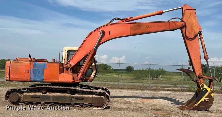 image for item DN3017 1991 Hitachi EX200LC-2  excavator
