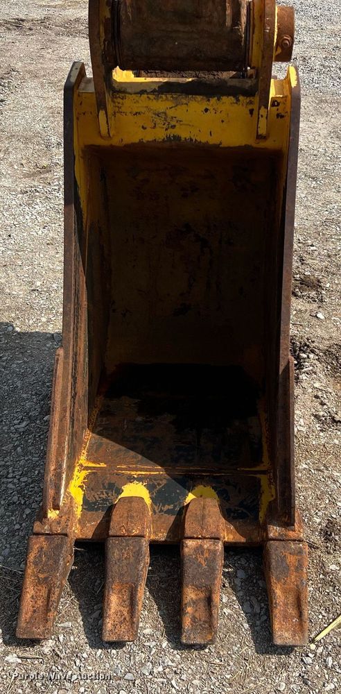 image for item DN3017 1991 Hitachi EX200LC-2  excavator