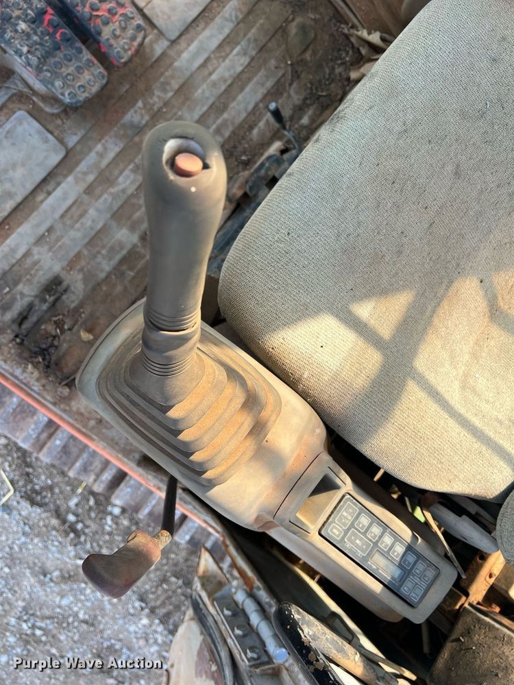 image for item DN3017 1991 Hitachi EX200LC-2  excavator