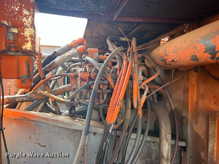 image for item DN3017 1991 Hitachi EX200LC-2  excavator