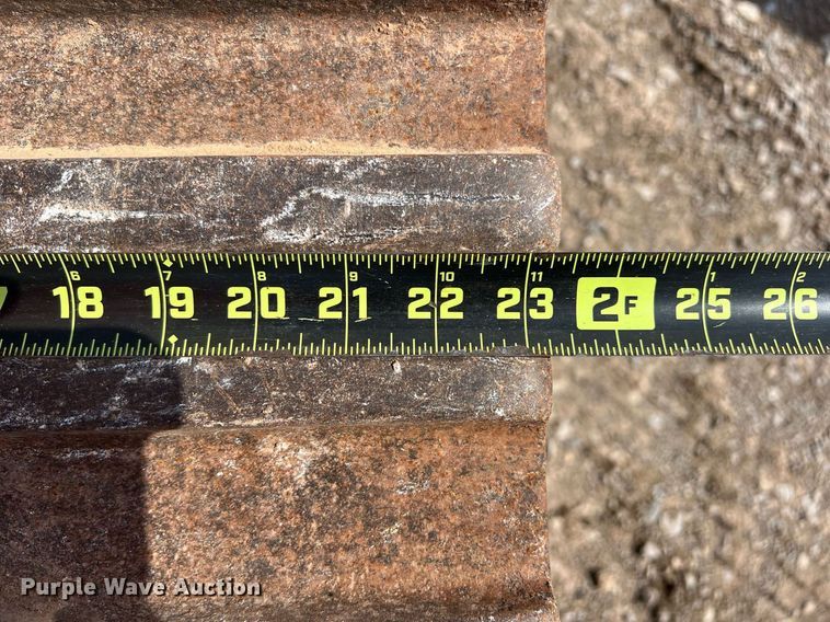 image for item DN3017 1991 Hitachi EX200LC-2  excavator