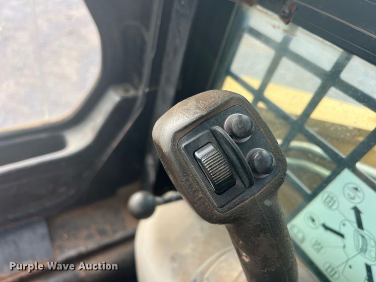 image for item DN3027 2006 Caterpillar 268B  tracked skid steer loader