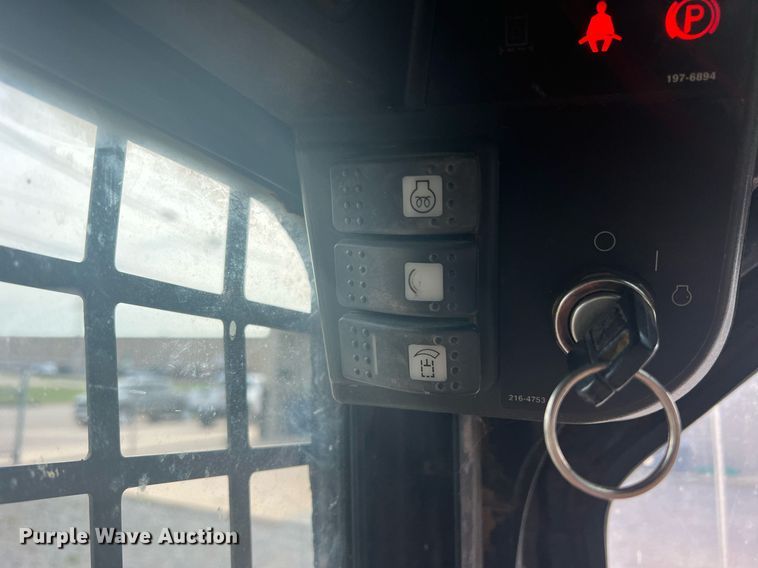 image for item DN3027 2006 Caterpillar 268B  tracked skid steer loader