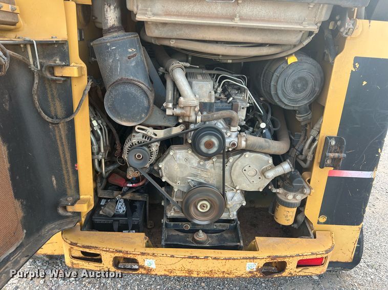 image for item DN3027 2006 Caterpillar 268B  tracked skid steer loader