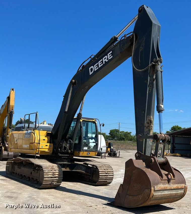 image for item DN3031 2017 John Deere 350GLC  excavator