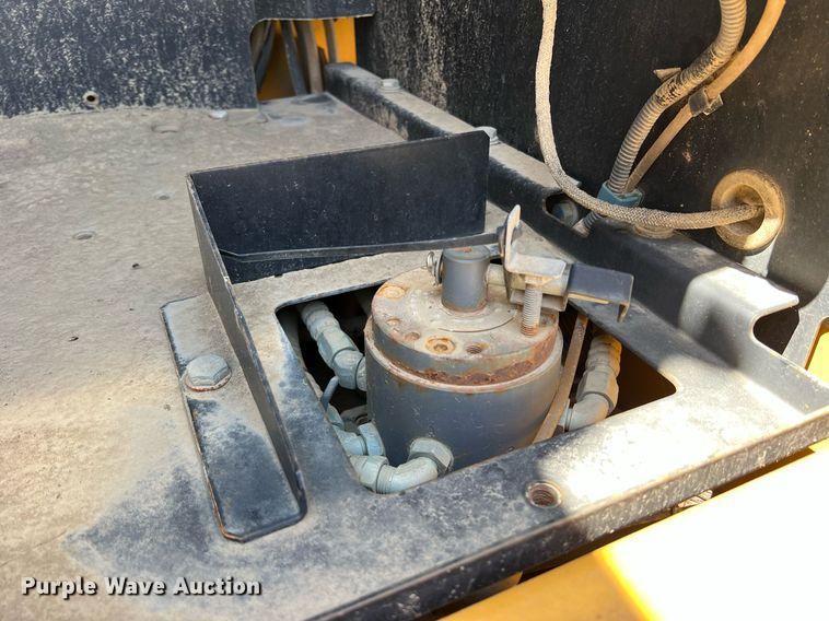 image for item DN3031 2017 John Deere 350GLC  excavator