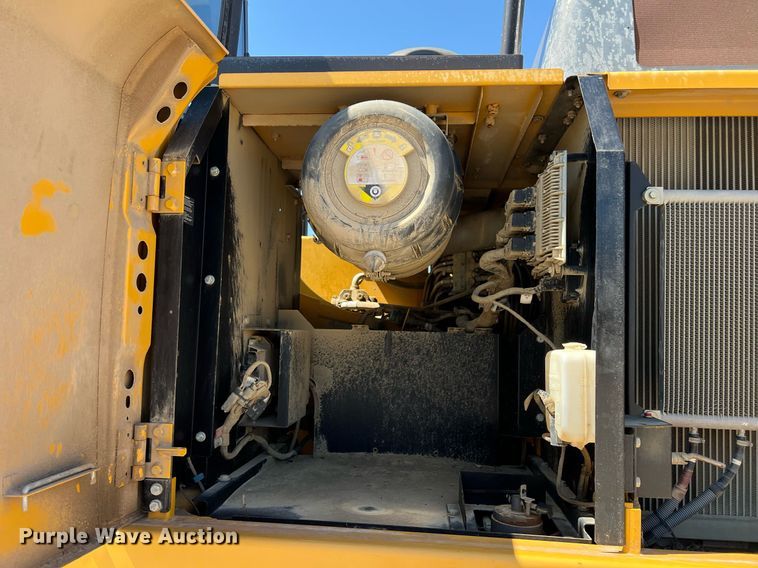 image for item DN3031 2017 John Deere 350GLC  excavator