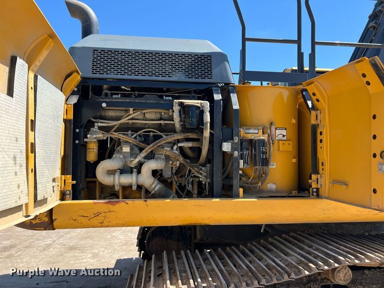 image for item DN3031 2017 John Deere 350GLC  excavator