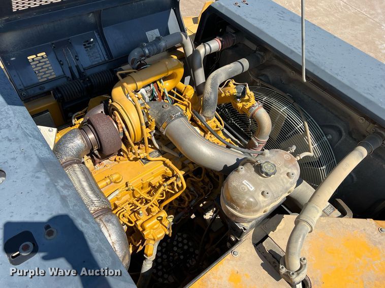 image for item DN3031 2017 John Deere 350GLC  excavator