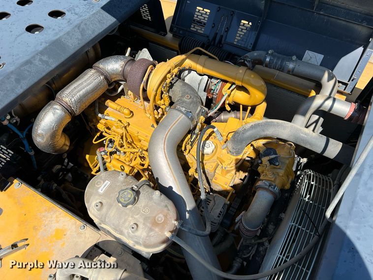 image for item DN3031 2017 John Deere 350GLC  excavator