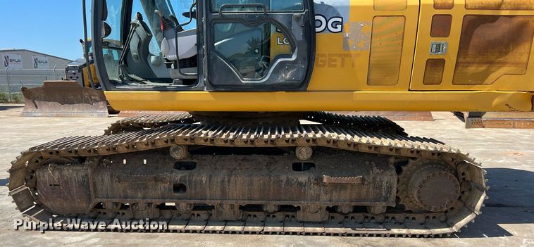 image for item DN3031 2017 John Deere 350GLC  excavator