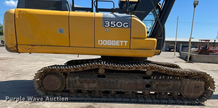 image for item DN3031 2017 John Deere 350GLC  excavator