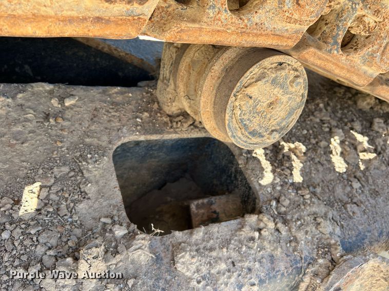 image for item DN3031 2017 John Deere 350GLC  excavator