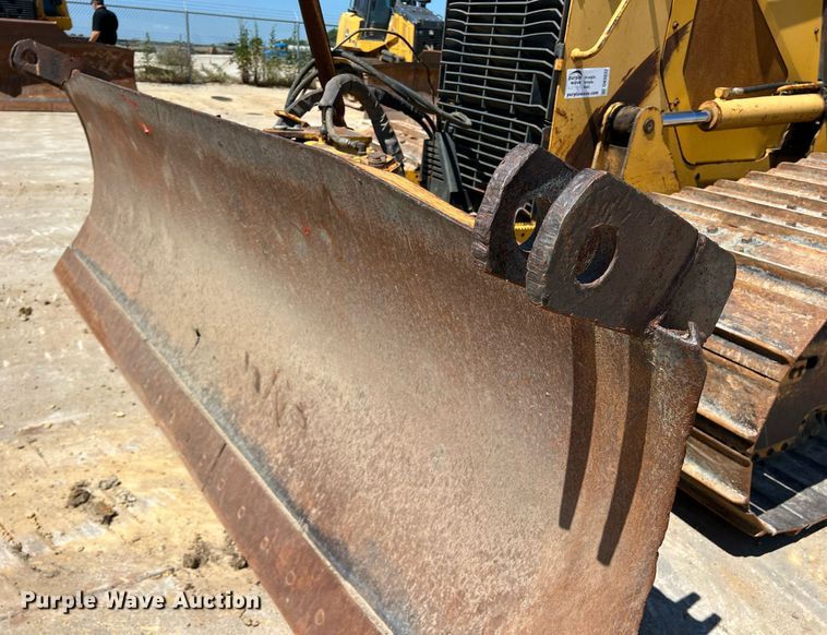 image for item DN3032 2007 John Deere 750J LGP  dozer