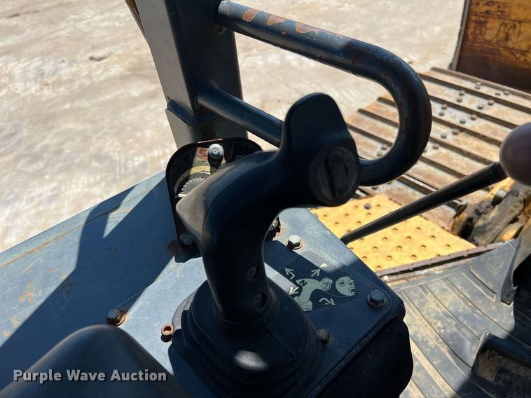 image for item DN3032 2007 John Deere 750J LGP  dozer