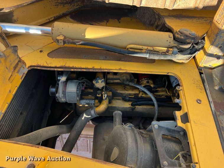 image for item DN3032 2007 John Deere 750J LGP  dozer