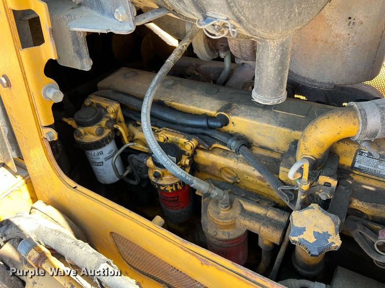 image for item DN3032 2007 John Deere 750J LGP  dozer