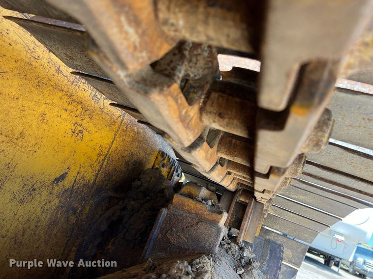 image for item DN3032 2007 John Deere 750J LGP  dozer