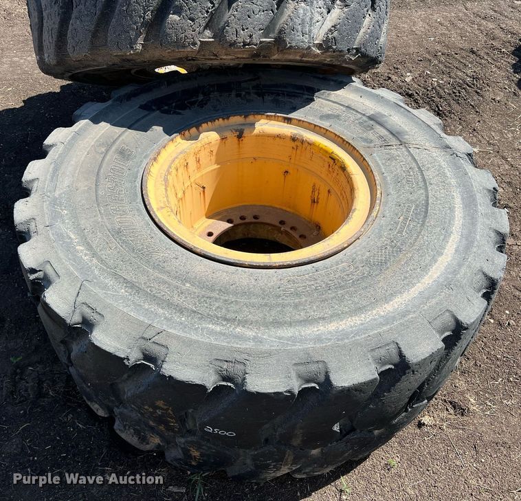 image for item DN3033 (4) 23.5R25 wheels and tires