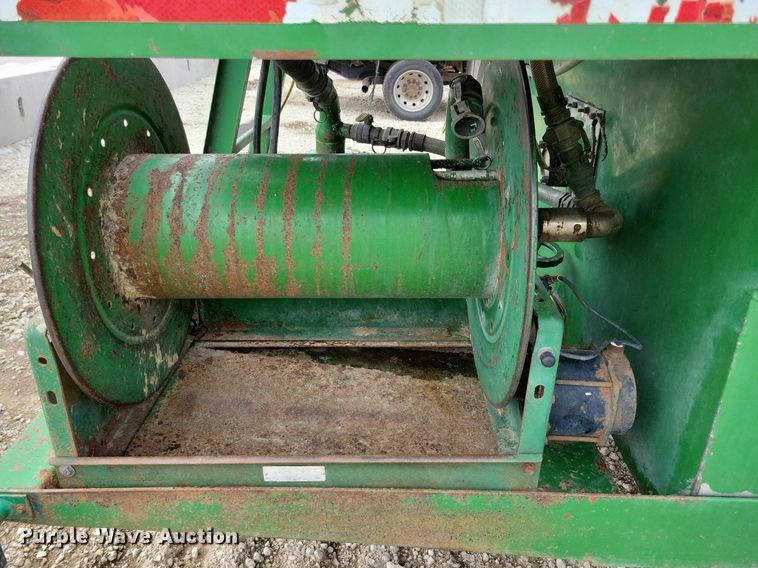 image for item DN3995 2005 Easy Lawn C125  hydroseeder