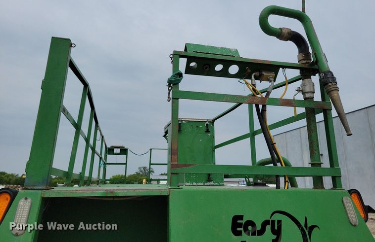 image for item DN3995 2005 Easy Lawn C125  hydroseeder