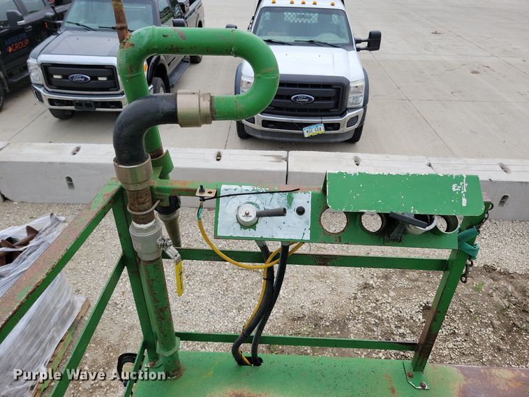 image for item DN3995 2005 Easy Lawn C125  hydroseeder