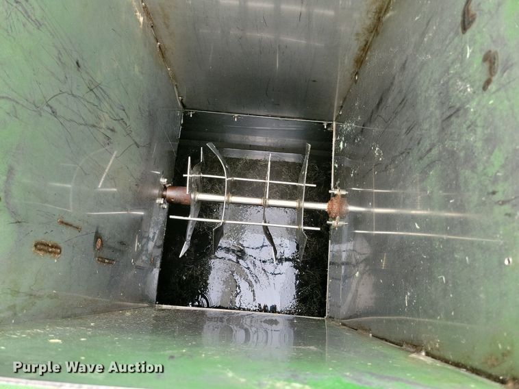 image for item DN3995 2005 Easy Lawn C125  hydroseeder