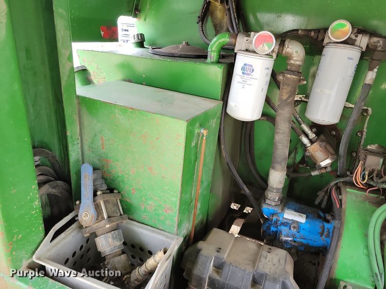 image for item DN3995 2005 Easy Lawn C125  hydroseeder