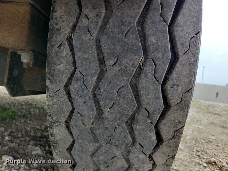 image for item DN3995 2005 Easy Lawn C125  hydroseeder