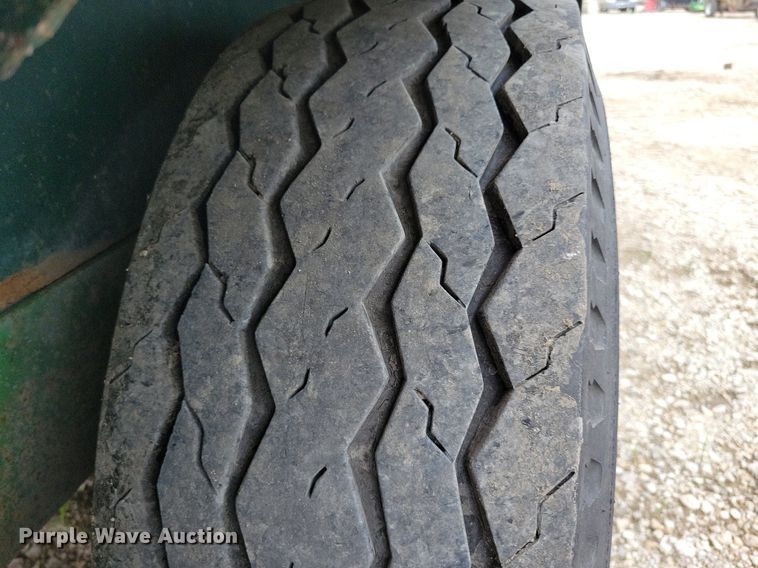 image for item DN3995 2005 Easy Lawn C125  hydroseeder