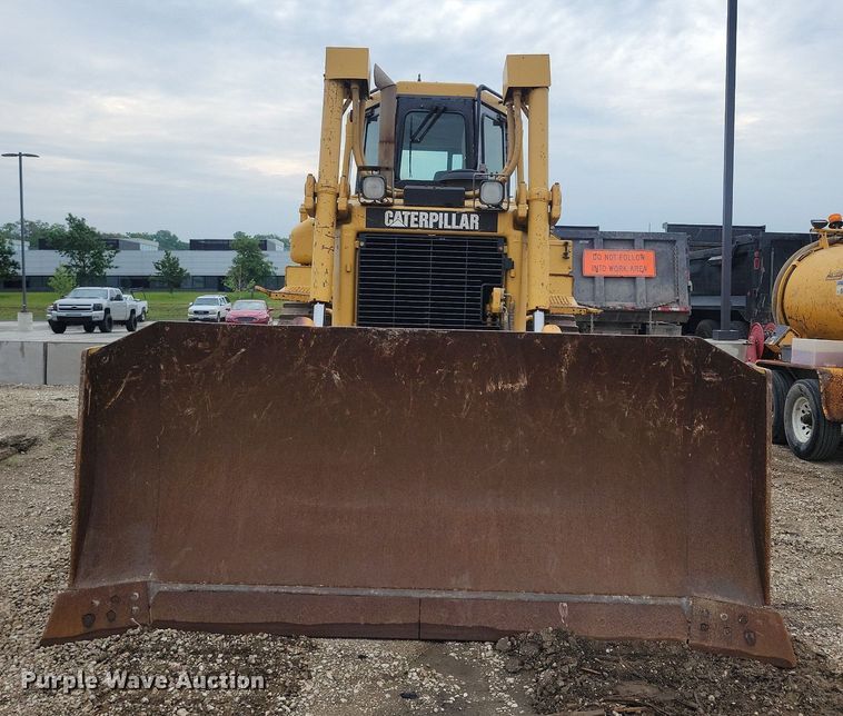 image for item DN3996 1998 Caterpillar D6R  dozer