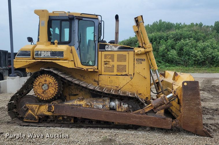 image for item DN3996 1998 Caterpillar D6R  dozer