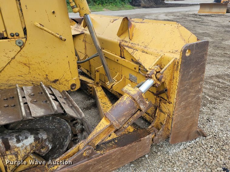 image for item DN3996 1998 Caterpillar D6R  dozer