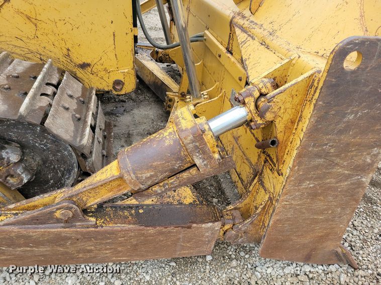 image for item DN3996 1998 Caterpillar D6R  dozer