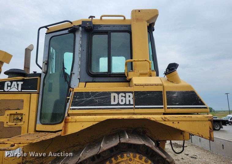 image for item DN3996 1998 Caterpillar D6R  dozer