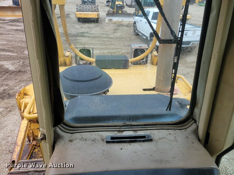 image for item DN3996 1998 Caterpillar D6R  dozer