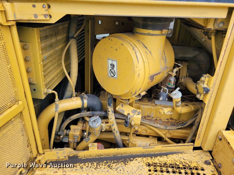 image for item DN3996 1998 Caterpillar D6R  dozer