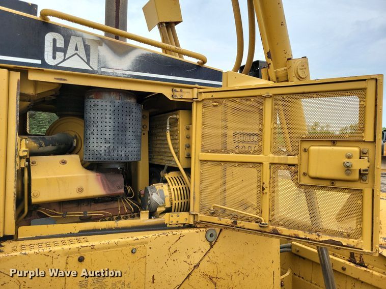 image for item DN3996 1998 Caterpillar D6R  dozer