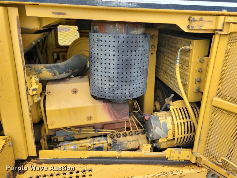 image for item DN3996 1998 Caterpillar D6R  dozer