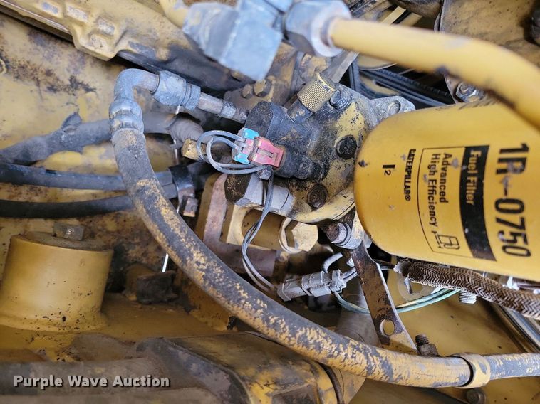 image for item DN3996 1998 Caterpillar D6R  dozer