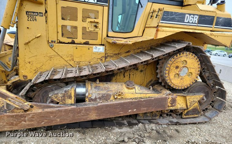 image for item DN3996 1998 Caterpillar D6R  dozer