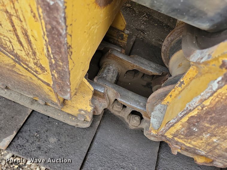 image for item DN3996 1998 Caterpillar D6R  dozer